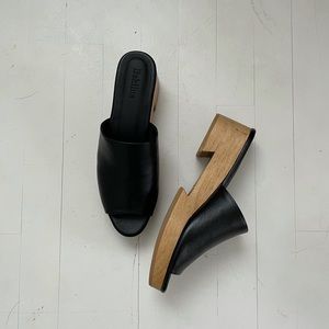 Beklina Tetouan clogs, black, size 7